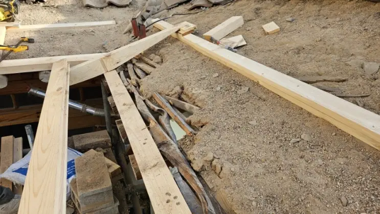 Extending the Eaves: The Buyeon Go Up — photo 3