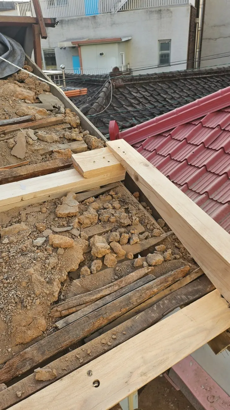 Extending the Eaves: The Buyeon Go Up — photo 4