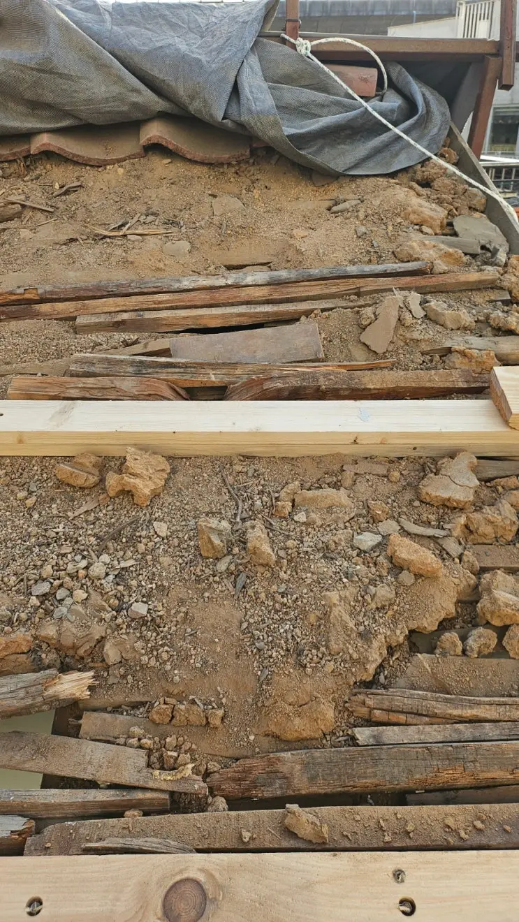 Jacking Up Sagging Rafters — and Registering the Business — photo 6