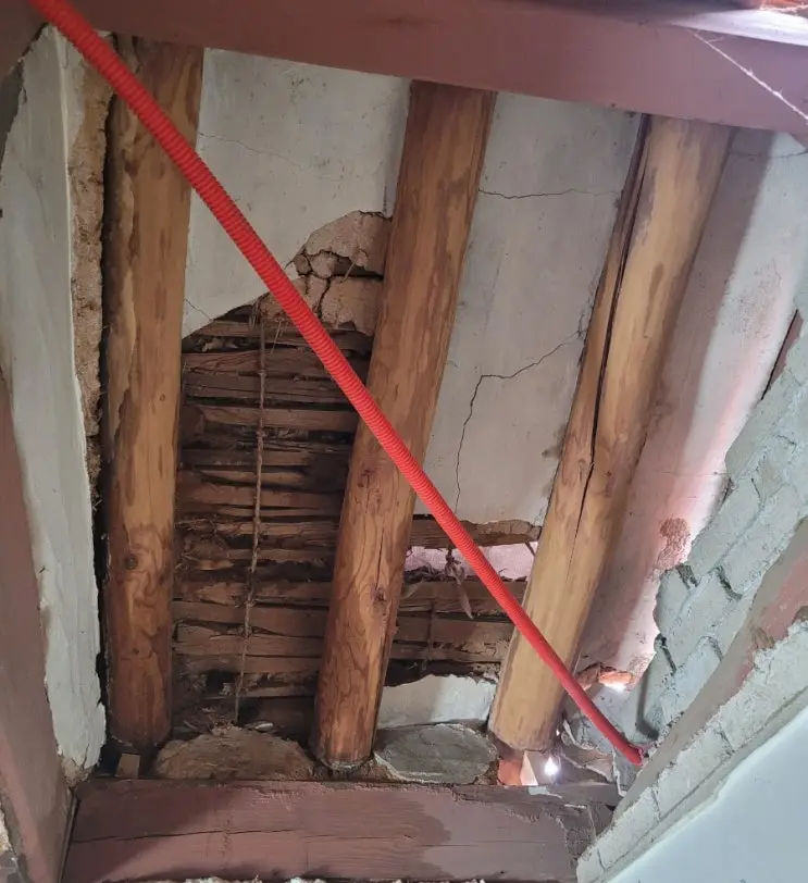 A Miniature Hanok at the Threshold: Building the Gate Bay — photo 9