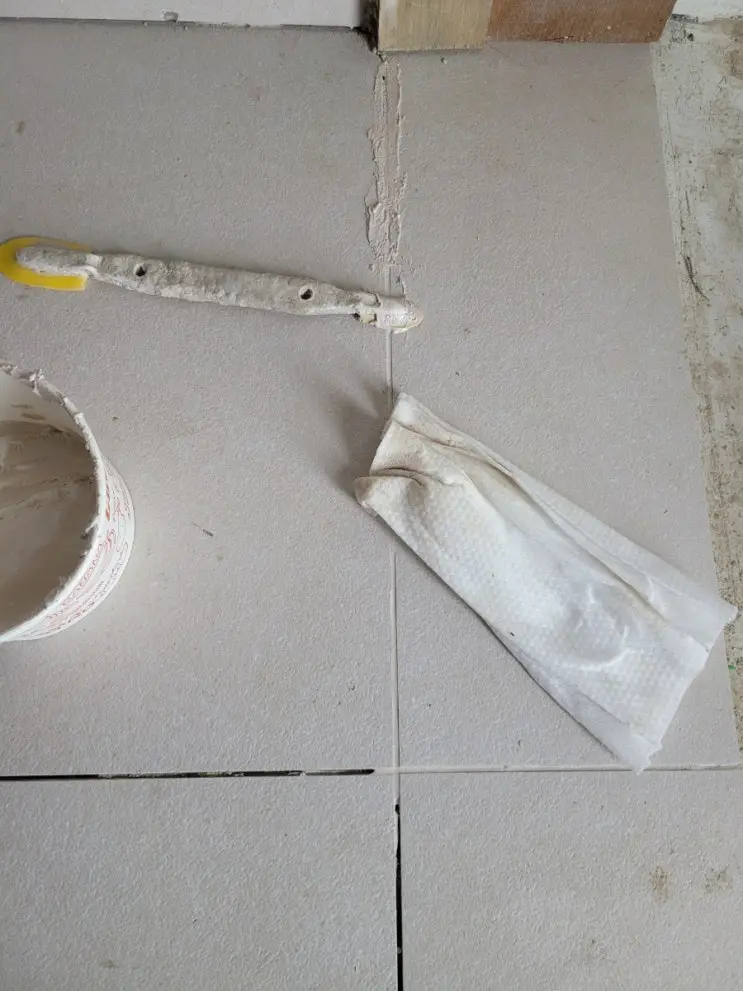 The Masking Tape Heresy: Epoxy Grout, Wiped Not Taped — photo 5