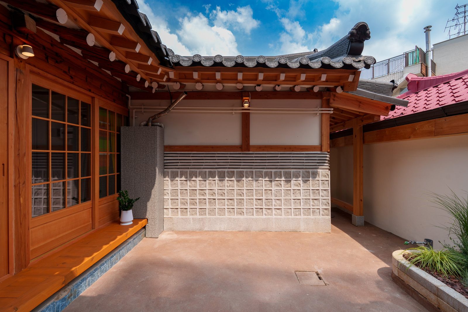 Doiok courtyard